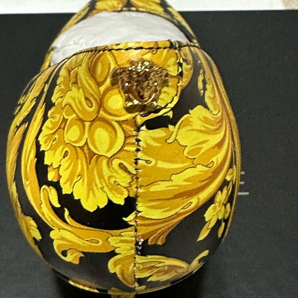 Versace Barocco heels - Picture 7 of 11